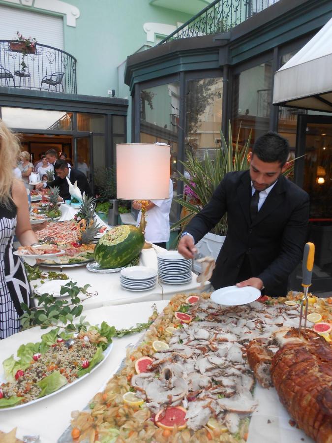 Hotel Bristol Bellaria-Igea Marina Exterior photo