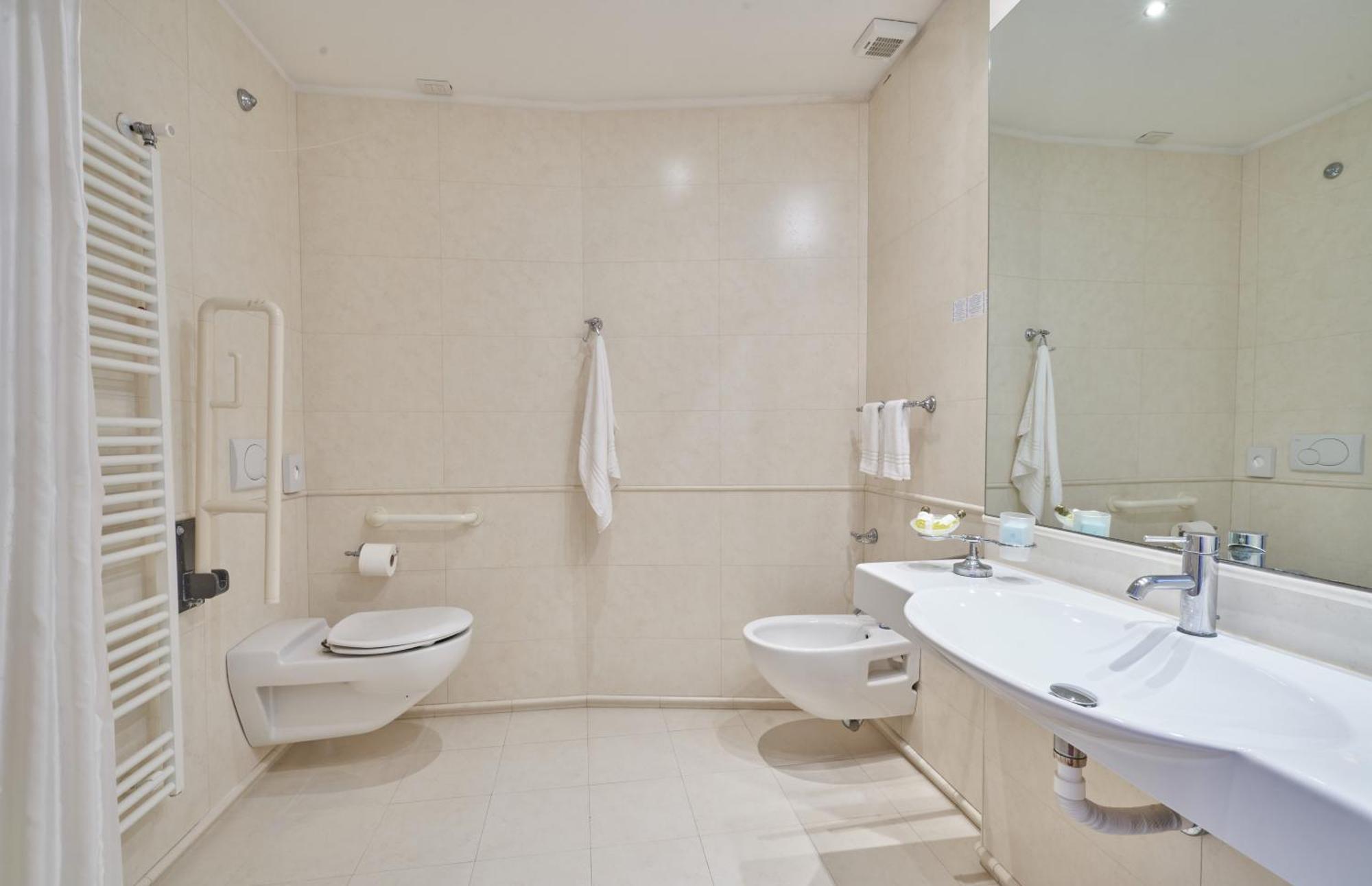 Hotel Bristol Bellaria-Igea Marina Exterior photo