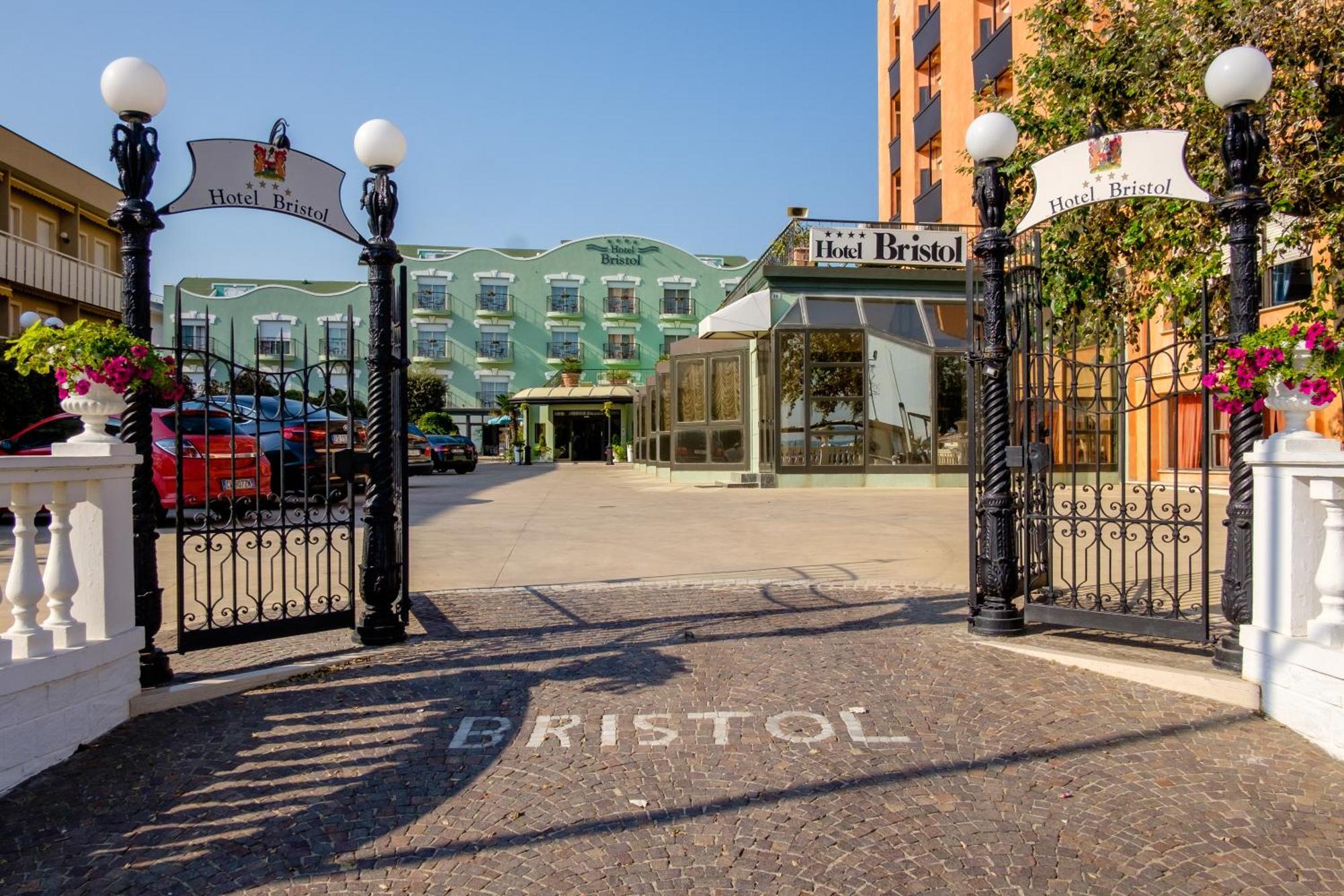Hotel Bristol Bellaria-Igea Marina Exterior photo